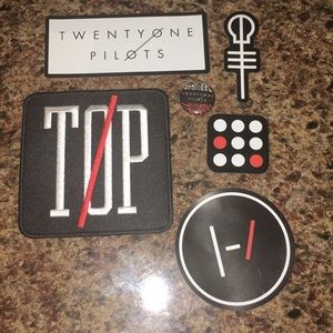 Twenty One Pilots Patch, Magnets, and Button |-/